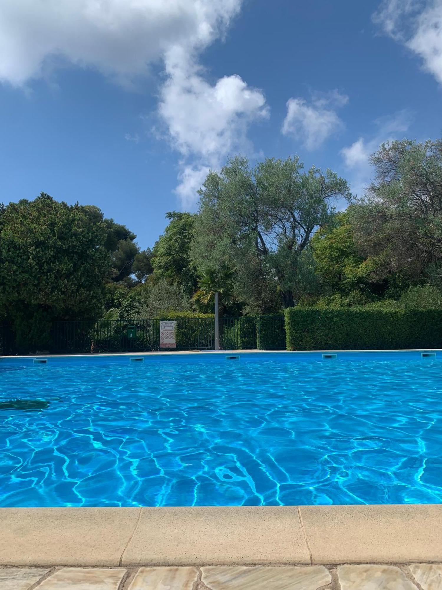 French Riviera Apartment With Swimming Pool And Free Parking Near Monaco 罗克布吕讷-卡普马丹 外观 照片