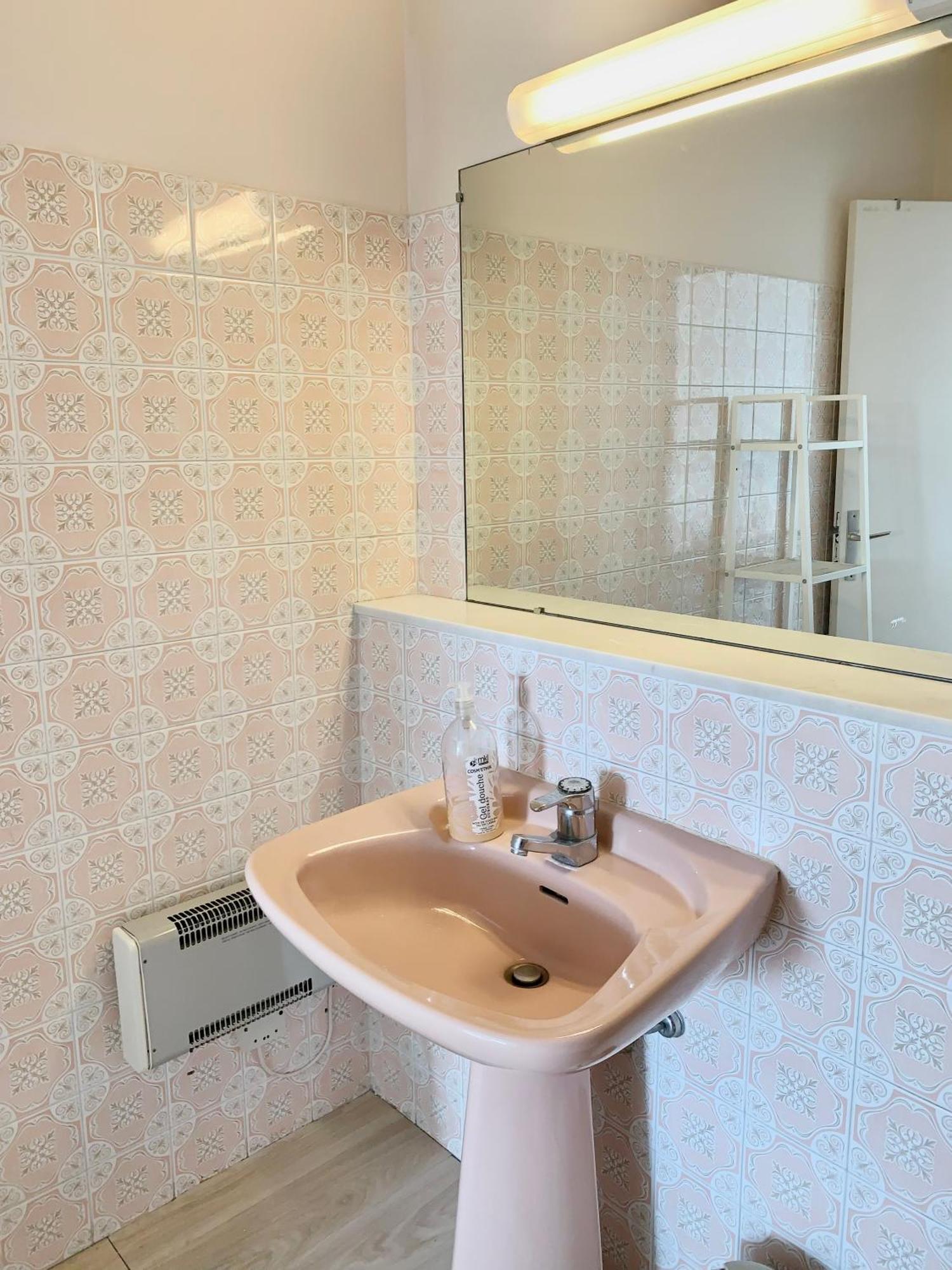 French Riviera Apartment With Swimming Pool And Free Parking Near Monaco 罗克布吕讷-卡普马丹 外观 照片