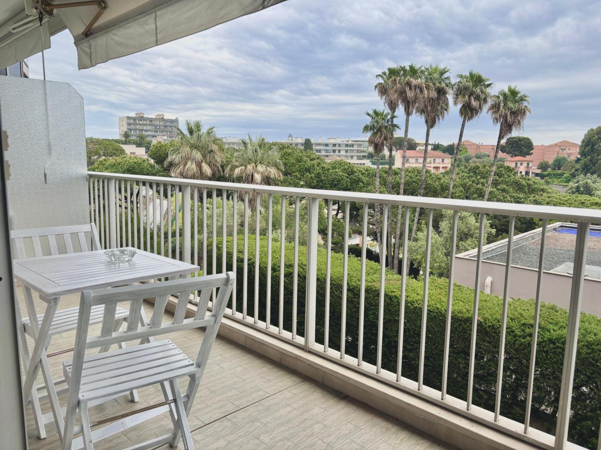 French Riviera Apartment With Swimming Pool And Free Parking Near Monaco 罗克布吕讷-卡普马丹 外观 照片